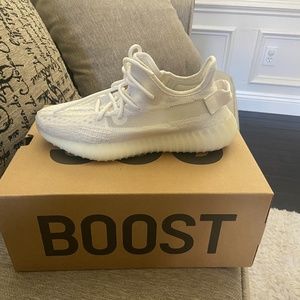 Brand new yeezy boost 350 V2